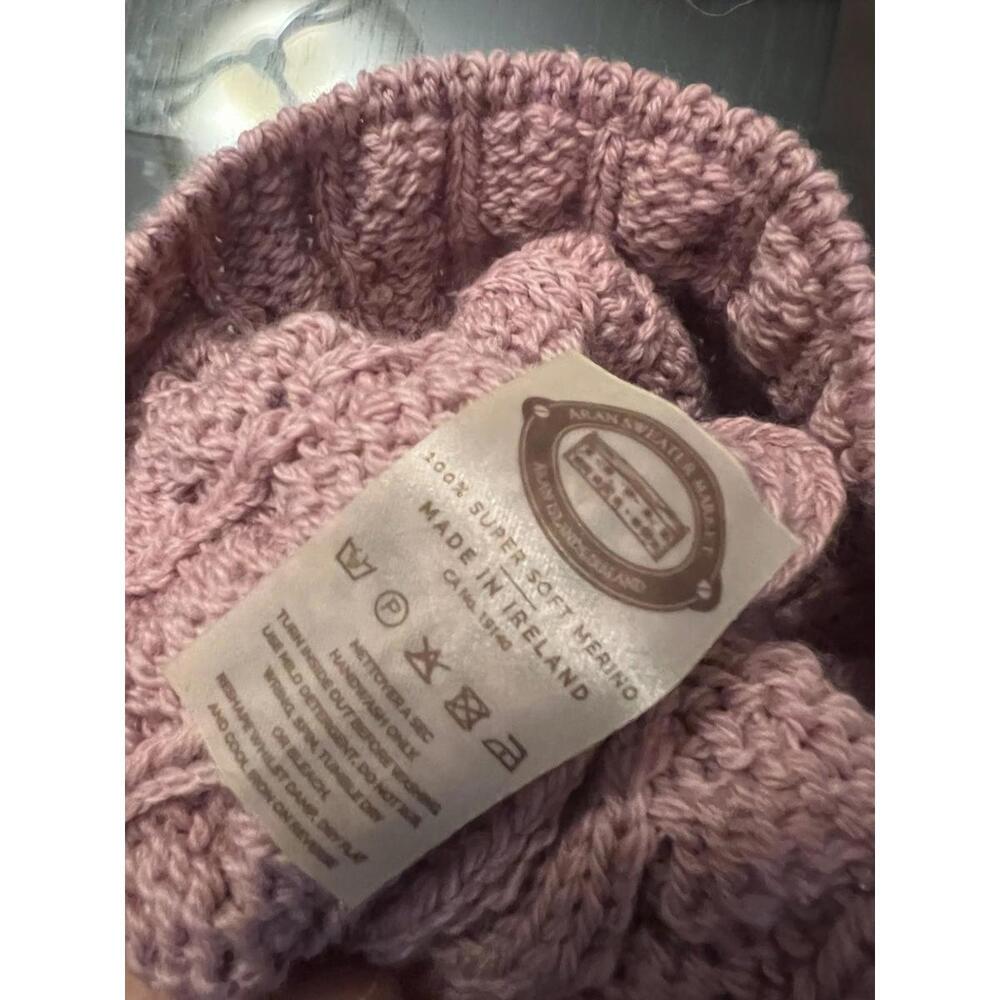 Aran Woollen Mills SuperSoft Merino Knit Pom-Pom Hat, Unisex Wool Hats Pink NWT - Picture 3 of 3